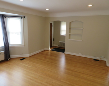 6957 W Fletcher Street - Photo Thumbnail 16