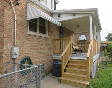 6957 W Fletcher Street - Photo Thumbnail 42