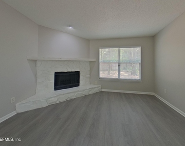 3572 Raymur Villa Drive - Photo Thumbnail 3
