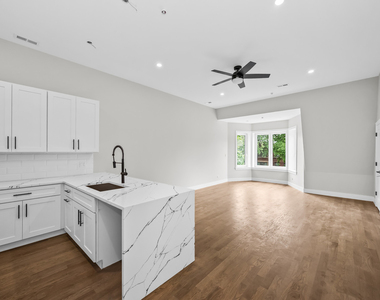 4543 S Ellis Avenue - Photo Thumbnail 4