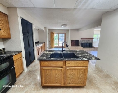 1602 S Highland Avenue - Photo Thumbnail 14