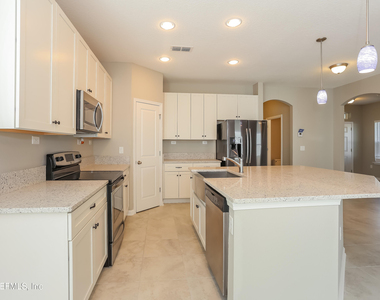 15639 Spotted Saddle Circle - Photo Thumbnail 2