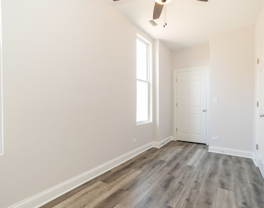 2248 W 21st Street - Photo Thumbnail 6
