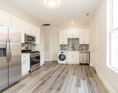 2248 W 21st Street - Photo Thumbnail 3