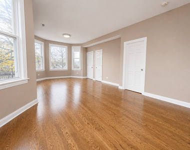 1807 N Lawndale Avenue - Photo Thumbnail 2