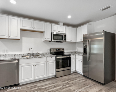 2220 Flesher Avenue - Photo Thumbnail 9
