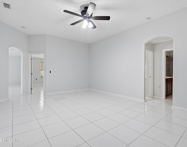 9847 Sailor Drive - Photo Thumbnail 2