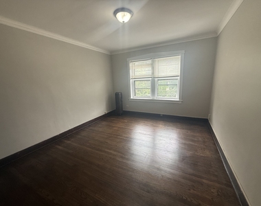 104 Lincoln Avenue - Photo Thumbnail 4
