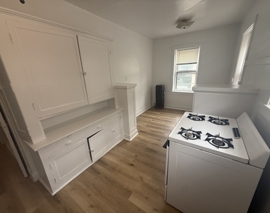 104 Lincoln Avenue - Photo Thumbnail 10