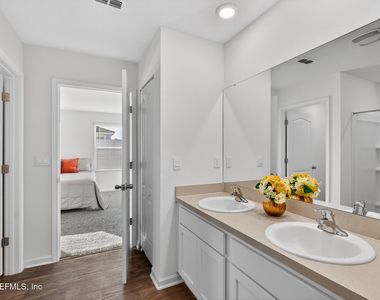 163 Silver Birch Street - Photo Thumbnail 11