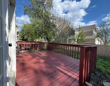 750 Roosevelt Road - Photo Thumbnail 10
