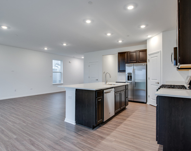 235 Cooney Way - Photo Thumbnail 5