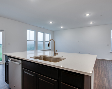 235 Cooney Way - Photo Thumbnail 6