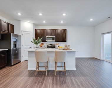 235 Cooney Way - Photo Thumbnail 18