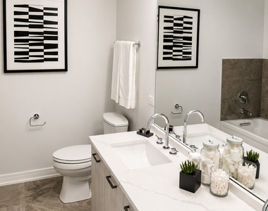 434 W Melrose Street - Photo Thumbnail 13