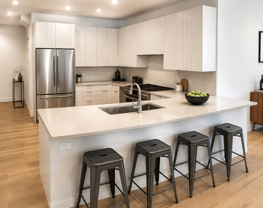 434 W Melrose Street - Photo Thumbnail 6