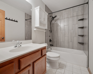 5568 Cambridge Way - Photo Thumbnail 17