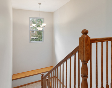 5568 Cambridge Way - Photo Thumbnail 12