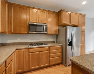 5568 Cambridge Way - Photo Thumbnail 10