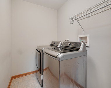 5568 Cambridge Way - Photo Thumbnail 19