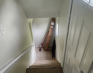 2510 E 96th Street - Photo Thumbnail 11