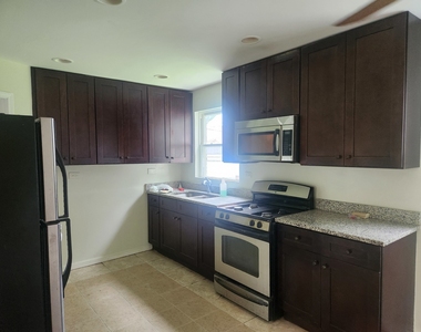 2510 E 96th Street - Photo Thumbnail 3
