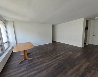 1450 E 55th Place - Photo Thumbnail 4