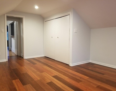345 N Addison Avenue - Photo Thumbnail 11