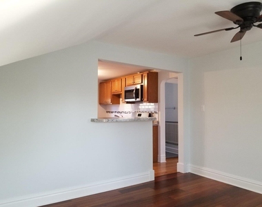 345 N Addison Avenue - Photo Thumbnail 7