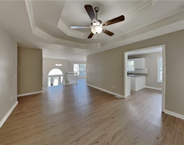 1400 Stampmill Way - Photo Thumbnail 2