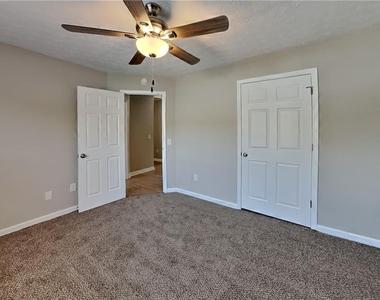 1400 Stampmill Way - Photo Thumbnail 14