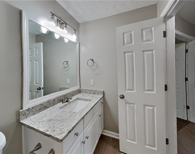 1400 Stampmill Way - Photo Thumbnail 17