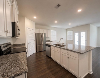 236 Sullivan Street - Photo Thumbnail 5