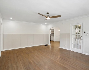 1649 Beecher Street Sw - Photo Thumbnail 2