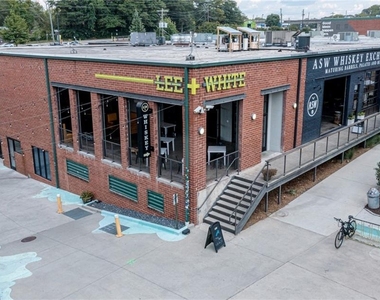 1649 Beecher Street Sw - Photo Thumbnail 36