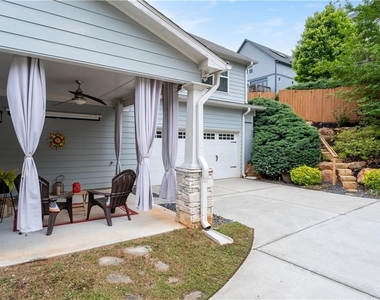 2681 Oak Leaf Place Se - Photo Thumbnail 6