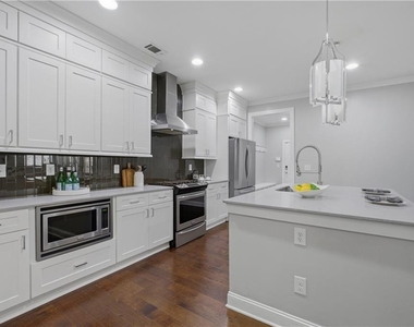 2681 Oak Leaf Place Se - Photo Thumbnail 1