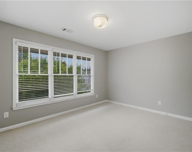 2681 Oak Leaf Place Se - Photo Thumbnail 32
