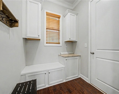165 Mansfield Drive - Photo Thumbnail 17