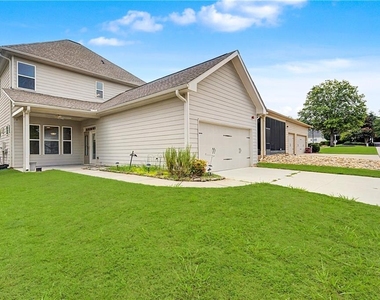 165 Mansfield Drive - Photo Thumbnail 36