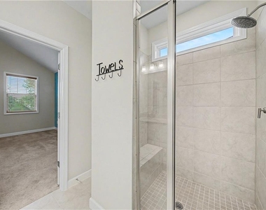 165 Mansfield Drive - Photo Thumbnail 28