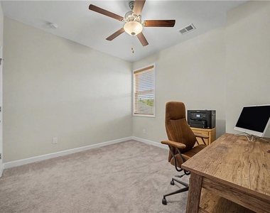 165 Mansfield Drive - Photo Thumbnail 30