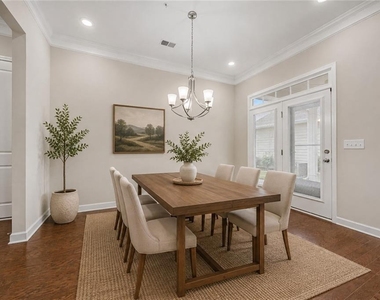 165 Mansfield Drive - Photo Thumbnail 14