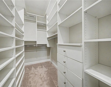 165 Mansfield Drive - Photo Thumbnail 29