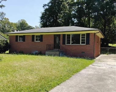 6125 Cedar Wood Drive - Photo Thumbnail 3