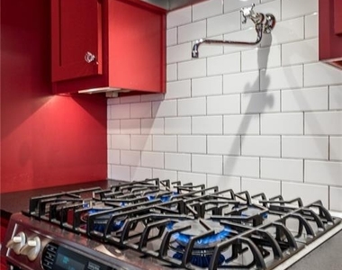 765 Woodland Avenue Se - Photo Thumbnail 16