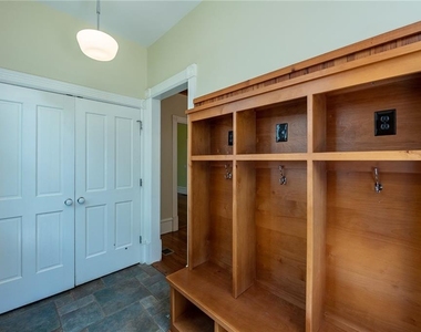765 Woodland Avenue Se - Photo Thumbnail 48
