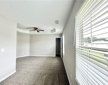 736 Wheel House Lane - Photo Thumbnail 1