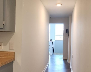 16 S East Street - Photo Thumbnail 31