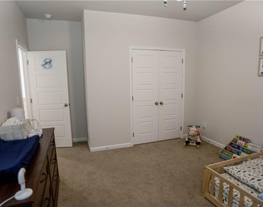 5329 Fox Hill Lane - Photo Thumbnail 33